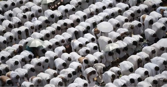Hajj pilgrims offering prayers