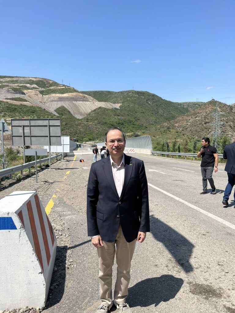 Pakistani Ambassador Envisions Lachin Border as Peace Bridge