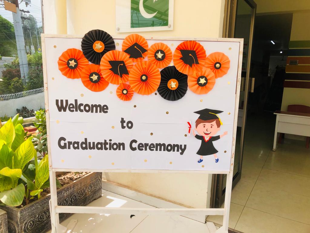 Mazen School Quaid Campus organized the Graduation Ceremony