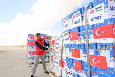 Türkiye sends humanitarian aid to Gaza