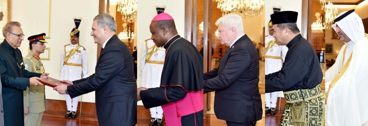 Envoys presented credentials to President Alvi