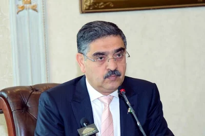 Pakistan’s Caretaker Prime Minister Discusses CPEC Progress