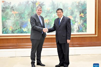 Chinese Vice Premier meets U.S. Treasury Delegation