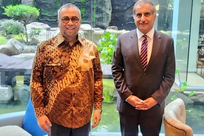 High Commissioner Meets Education Malaysia Official