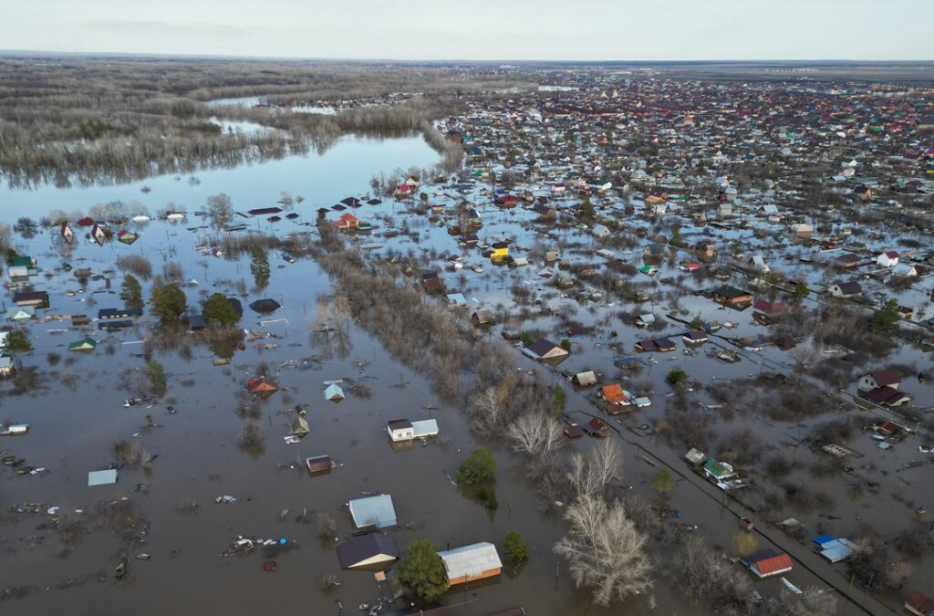 Russia and Kazakhstan Experience Devastating Orenburg Floods
